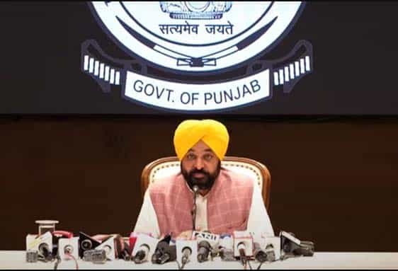 मान ने भाजपा पर साधा निशान : कहा- केंद्र 8 लाख राशन कार्ड काट कर, 32 लाख लोगों का निवाला छीनना चाहते हैं; जो पहले वोट चोर थे, अब राशन चोर भी बन