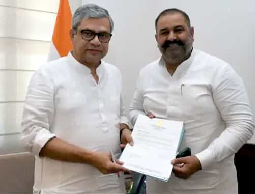 पूर्व सांसद सुशील कुमार रिंकू की मांग पर रेलवे ने दिल्ली–कटरा वंदे भारत एक्सप्रेस ट्रेन जालंधर कैंट स्टेशन पर भी रोकने का ऐलान