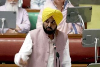 15 अक्टूबर से ही बाढ़ प्रभावित लोगों को का मुआवजा देंगे- सीएम भगवंत मान; वित्तमंत्री-नेता विपक्ष भिड़े, बाजवा बोले- एक डिस्टलरी से हर महीने सवा करोड़ लेते हो