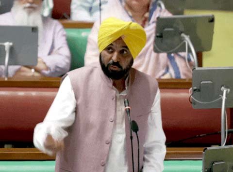 15 अक्टूबर से ही बाढ़ प्रभावित लोगों को का मुआवजा देंगे- सीएम भगवंत मान; वित्तमंत्री-नेता विपक्ष भिड़े, बाजवा बोले- एक डिस्टलरी से हर महीने सवा करोड़ लेते हो