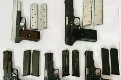 पंजाब पुलिस ने लॉरेंस बिश्नोई गैंग से जुड़े दो अपराधियों को गिरफ्तार, 5 अवैध हथियार और मैगजीन बरामद