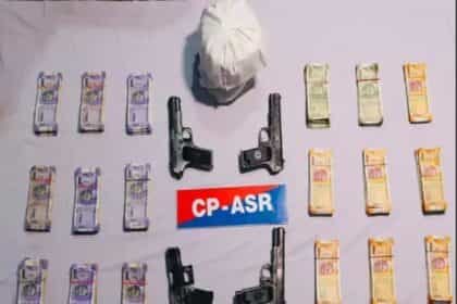 अमृतसर पुलिस ने खुफिया सूचना के आधार पर क्रॉस बॉर्डर तस्करी गिरोह पकड़ा : पाकिस्तान से जुड़े इस तस्करी गिरोह से नशा, हथियार और ड्रग मनी भी जब्त