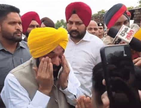 बाढ़ का जायजा लेने पहुंचे सीएम मान : बाढ़ पीड़ित महिला का दुख सुन खुद हुए भावुक