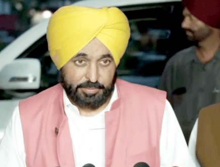 CM मान की दिल्ली में केंद्रीय गृह मंत्री अमित शाह से 25 मिनट मुलाकात: CM मान बोले- 1600 करोड़ ऊंट के मुंह में जीरा, गृह मंत्री का जवाब- ये टोकन मनी-पंजाब की और मदद करेंगे