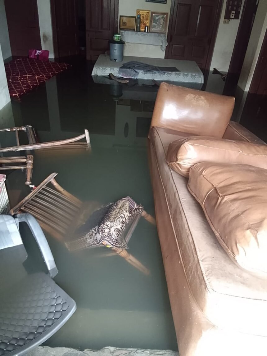 जालंधर में बारिश के बाद कई क्षेत्रों में जलभराव : किशनपुरा में लोगों के घरों में भरा पानी; फिल्लौर-शाहकोट-लोहिया में बाढ़ का अलर्ट
