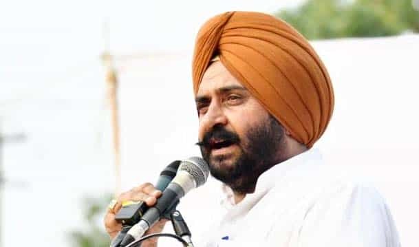 आम आदमी पार्टी विधायक पठानमाजरा पुलिस हिरासत से फरार : थाने लाते वक्त फायरिंग की