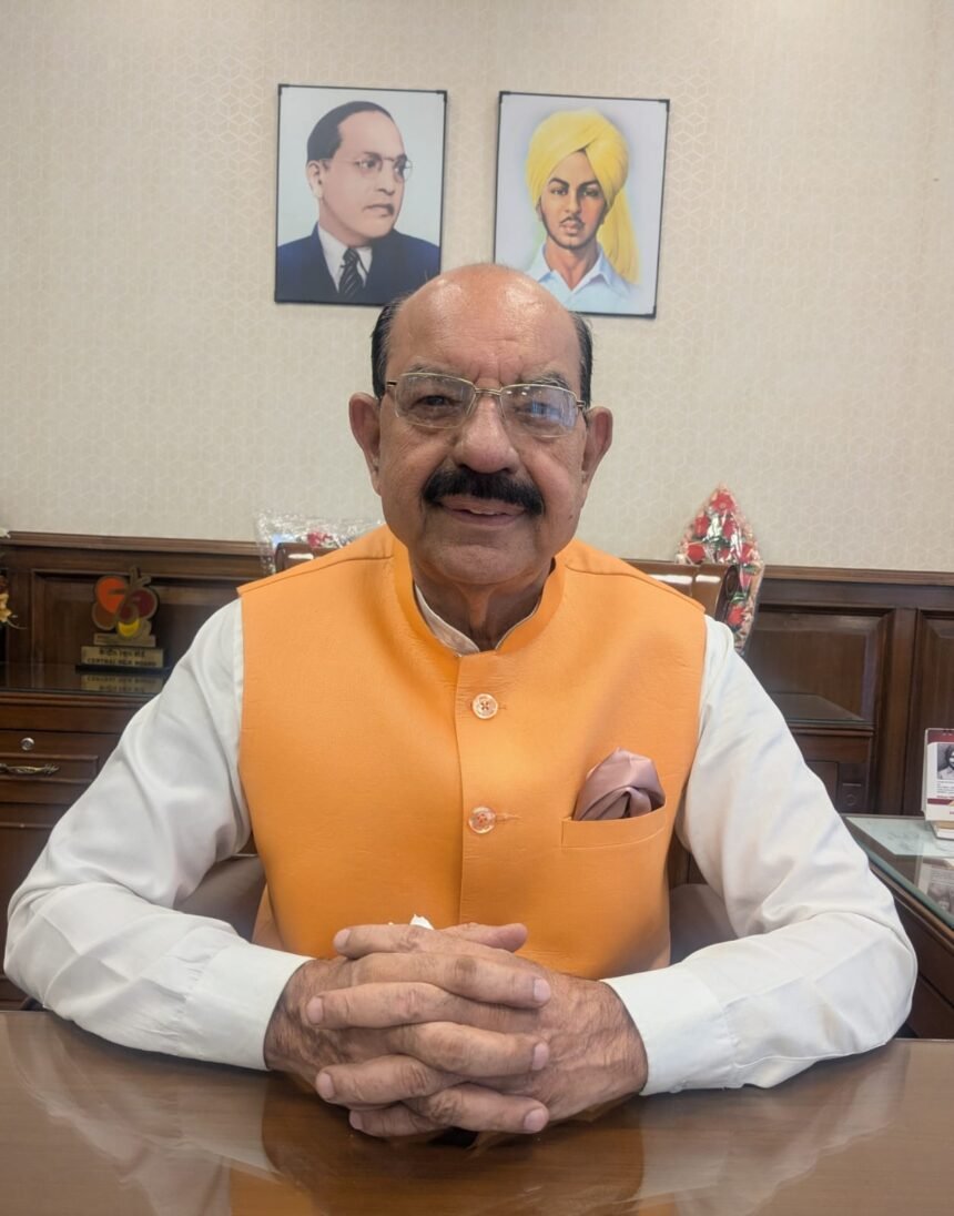 कैबिनेट मंत्री मोहिंदर भगत ने दीवाली और बंदी छोड़ दिवस की दी शुभकामनाएं*