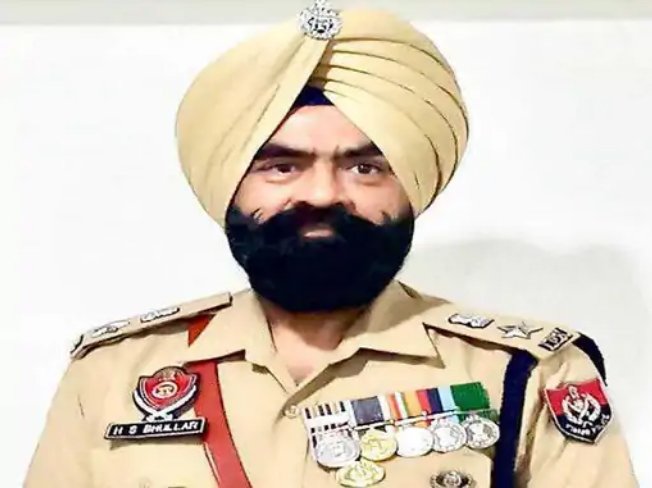 रिश्वत केस में पकड़े पंजाब के पूर्व DIG भुल्लर का विदेशी कनेक्शन : ​​​​​​​दुबई में 2, कनाडा में 3 फ्लैट, CBI को लुधियाना में 55 एकड़ जमीन और माछीवाड़ा क्षेत्र में 20 दुकानों का भी पता चला