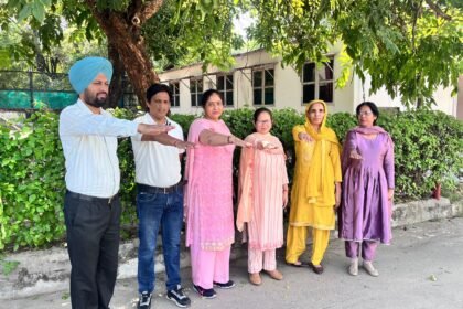 पीआईबी जालंधर के कर्मचारियों ने प्रदूषण मुक्त दिवाली मनाने का संकल्प लिया