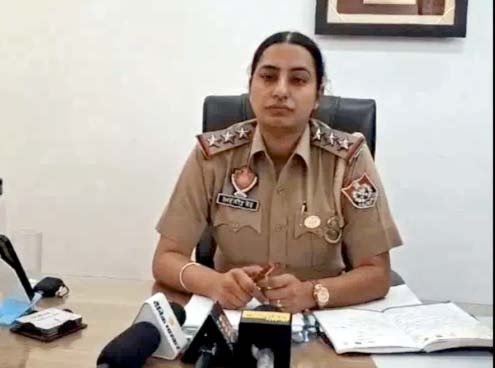 लुधियाना में पुलिस नाकाबंदी दौरान फायरिंग : गलत साइड से आ रहे बाइक सवारों को रोका, तो चलाई गोली; एक घायल