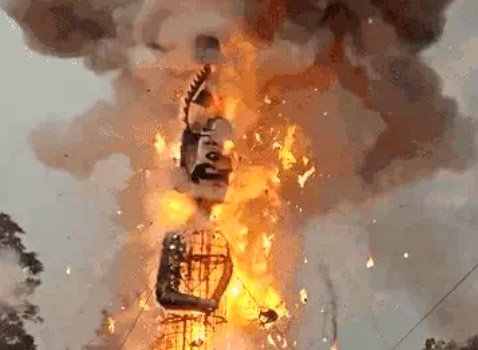 पंजाब और चंडीगढ़ में दशहरा पर्व की रही धूम : पंजाब के अलग जिलों में हुआ रावण दहन; लुधियाना में चीफ गेस्ट बाल-बाल बचे