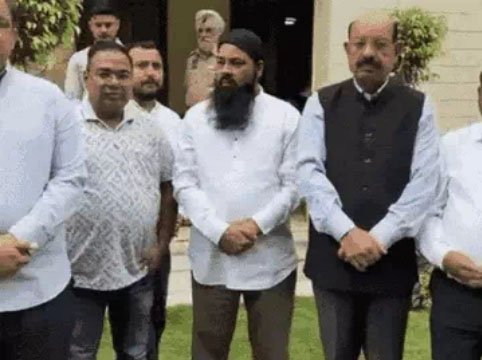 आई लव मोहम्मद और जय श्रीराम का नारा लगाने के बाद पैदा हुआ विवाद सुलझा :  मंत्री मोहिंदर भगत ने घर बुलाए थे हिंदू-मुस्लिम नेता; दोनों पक्षों में राजीनामा करवाया 