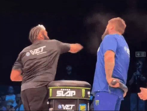 आबूधाबी में हुए पावर स्पैल कंपीटिशन के पहले सिख चैंपियन बने जुझार सिंह : रशियन प्लेयर को थप्पड़ से हिलाया