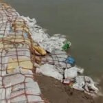 पठानकोट को बाढ़ का फिर खतरा : डीसी उप्पल ने  लोगों से अपील की है कि वे दरिया और नदियों के किनारे जाने से गुरेज करें; रंजीत सागर डैम से छोड़ा गया 35 हजार क्यूसेक से ज्यादा पानी