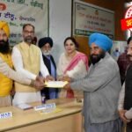 पंजाब सहकारी कृषि विकास बैंक ने किसानों के लिए लोन योजना फिर शुरू की, चेयरमैन पवन कुमार टीनू ने 24 लाभार्थियों को एक करोड़ रुपये के चेक दिए