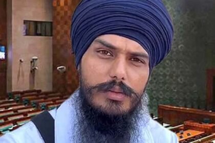 जेल में बंद लोकसभा सांसद अमृतपाल सिंह की पैरोल याचिका पर सुनवाई , संसद के शीतकालीन सत्र में भाग लेने की लगाई है गुहार