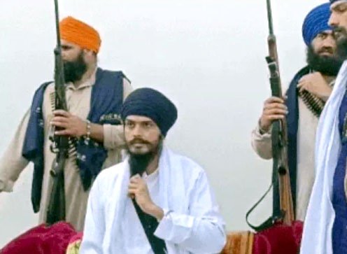 पंजाब के खडूर साहिब से खालिस्तान समर्थक सांसद अमृतपाल सिंह को झटका :  सुप्रीम कोर्ट का सुनवाई से इनकार, कहा- पहले हाईकोर्ट जाएं; NSA लगाने का विरोध किया था