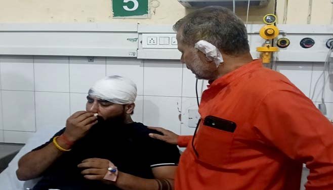 फगवाड़ा में शिवसेना के नेता और बेटे पर जानलेवा हमला : माहौल तनावपूर्ण, कल बंद का एलान