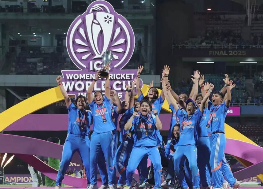 भारत ने पहली बार ICC महिला वनडे विश्व कप का खिताब जीता, दक्षिण अफ्रीका को 52 रनों से हराया