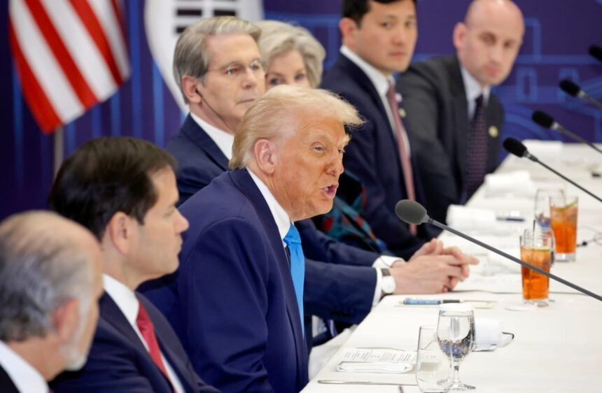 ट्रम्प का कहना है कि चीन अमेरिकी सोयाबीन खरीद रहा है, टैरिफ में कटौती कर रहा है