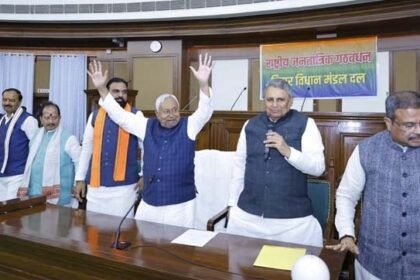 पटना में नई सरकार बनाने के लिए नीतीश कुमार ने दावा पेश किया; 20 नवंबर को 10वीं बार शपथ लेंगे