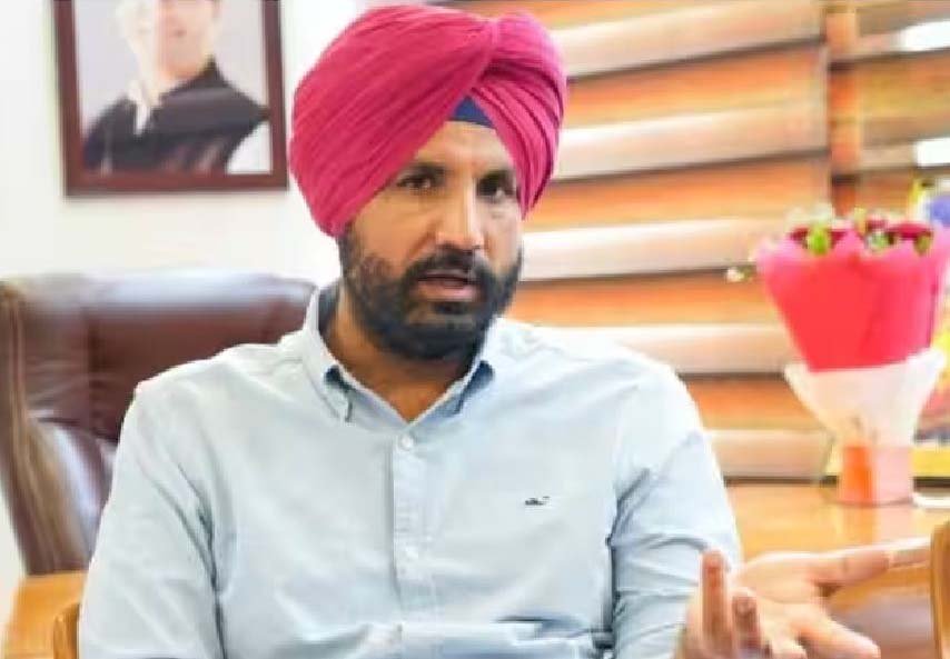 राजा वड़िंग का पीछा नहीं छोड़े रहे विवाद : अब सिख ककारों का मजाक उड़ाने का आरोप लगा वड़िंग पर, सीएम मान ने कहा कांग्रेस नेता अपना मानसिक संतुलन खो बैठे 