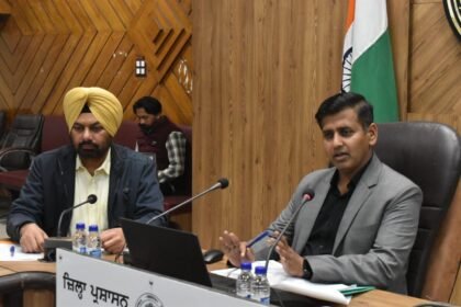 एक्शन हेल्पलाइन का बड़ा असर: जिला प्रशासन ने 376 शिकायतों का त्वरित निपटारा कर दिलाई जनता को राहत