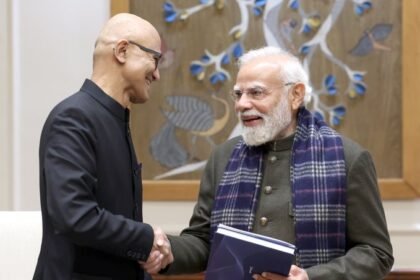 सत्या नडेला की प्रधानमंत्री मोदी से मुलाकात: भारत में लगेगा 1.5 लाख करोड़ का मेगा निवेश, एआई तकनीक को मिलेगी नई उड़ान