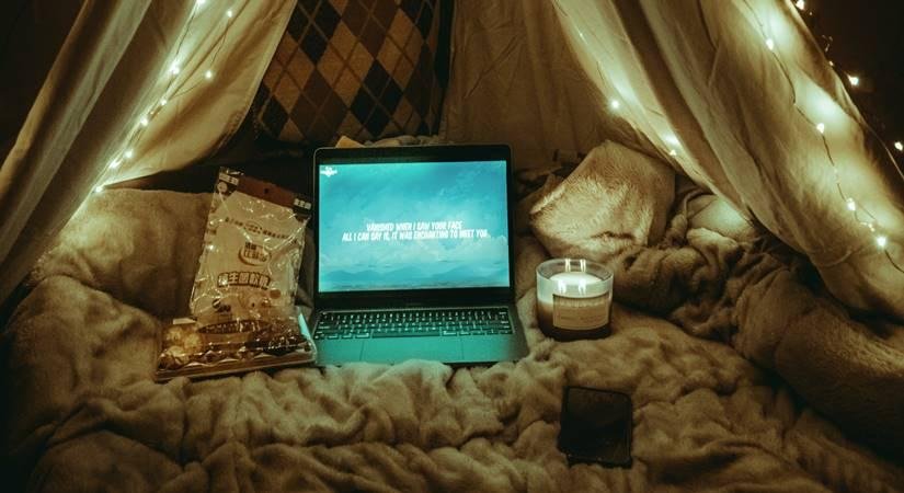 सोशल मीडिया से OTT प्लेटफॉर्म तक भ्रामक सूचना पर नियंत्रण की तैयारी