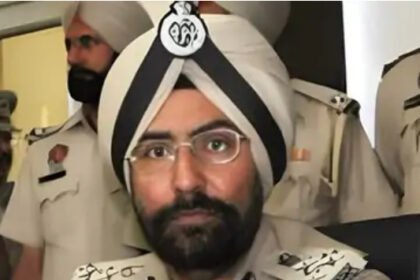 ठगी की साजिश का शिकार हुए​ पूर्व IG की हालत स्थिर:वेंटिलेटर पर चाहल, कई रिटायर्ड अधिकारी गंवा चुके हैं पैसा, वाट्सएप ग्रुप की जांच