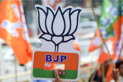 सर्द मौसम में पंजाब की सियासत में गर्म: पंजाब BJP ने कैप्टन का दावा नकारा;  अश्वनी शर्मा बोले- सभी 117 सीटों पर चुनाव लड़ेंगे; हरसिमरत बोलीं- गठजोड़ से ही बनेगी सरकार