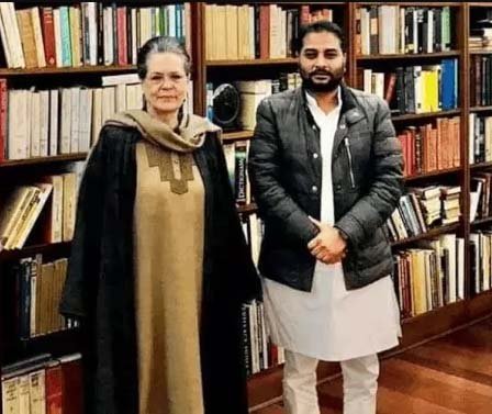 कांग्रेस के पूर्व कांग्रेस MLA और उद्यमी रमिंदर आंवला के घर पर इनकम टैक्स की रेड: सभी 12 ठिकानों पर सुबह पहुंची 7 टीमें; रिश्तेदारों से भी पूछताछ हो रही