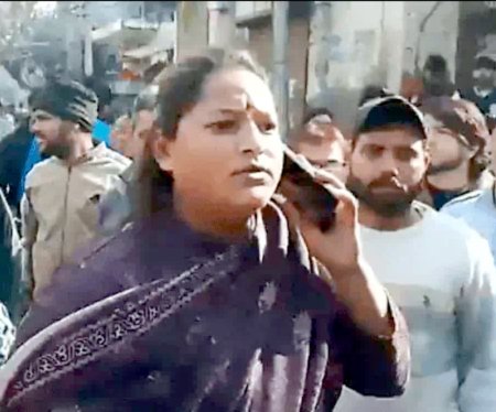 जालंधर के भार्गव में कैंप हंगामा : दोनों पक्षों ने एक-दूसरे पर देह व्यापार, नशा तस्करी और ब्लैकमेलिंग जैसे लगाए गंभीर आरोप 