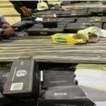 अमृतसर: श्री गुरु रामदास इंटरनेशनल एयरपोर्ट पर 67,600 विदेशी सिगरेट बरामद, क्वालालंपुर से आए दो यात्री हिरासत में