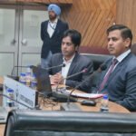 जालंधर प्रशासन ने लावारिस कुत्तों की नसबंदी अभियान किया तेज : डीसी डॉ. हिमांशु अग्रवाल बोले-प्रशासन का उद्देश्य लोगों को लावारिस जानवरों के डर से मुक्त करना; हेल्पलाइन नंबर जारी