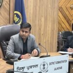 सड़कों पर पशुओं को बेसहारा छोड़ने वालों पर होगी सख्त कार्रवाई : डिप्टी कमिश्नर