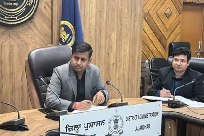 सड़कों पर पशुओं को बेसहारा छोड़ने वालों पर होगी सख्त कार्रवाई : डिप्टी कमिश्नर