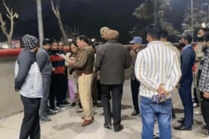 जालंधर में मैक चॉइस टूल फैक्ट्री में चाबियों से भरा कैंटर गिरा:3 की दबने से मौत, 9 घायल; 10 दिन पहले महिला को नौकरी मिली थी