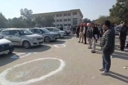 अबोहर के कोर्ट कॉम्पलैक्स में ताबड़तोड़ फायरिंग दिन दहाड़े युवक की हत्या : अबोहर में पेशी भुगतने आया था युवक, कार सवारों ने 5 गोलियां मारीं