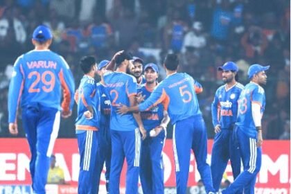 भारत ने साउथ अफ्रीका को पहले टी-20 में 101 रन से हराकर सीरीज में 1-0 की बढ़त : 74 रन ही बना सका साउथ अफ्रीका; हार्दिक की फिफ्टी