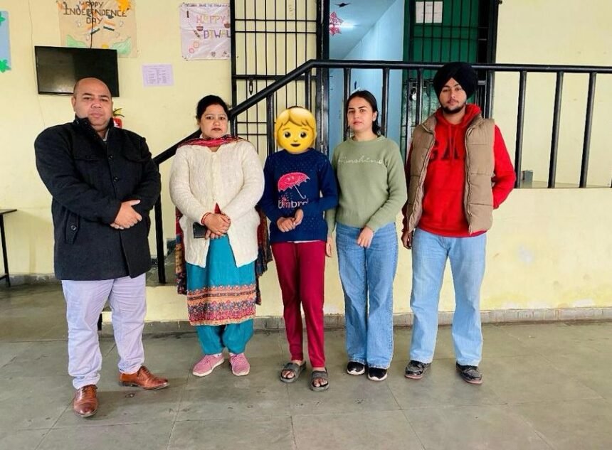 बाल भिक्षा रोकू टास्क फोर्स ने की छापेमारी, भीख मांगती बच्ची को किया रेस्क्यू