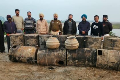 Excise department ने सतलुज दरिया के किनारे नाजायज शराब के खिलाफ चलाया विशेष अभियान, 10,450 लीटर शराब नष्ट
