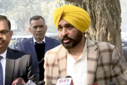 दिल्ली में CM मान ने अमित शाह से की मुलाकात: केंद्र जल्द जारी करेगा RDF की पहली किश्त, अफसरों की तैनाती पर भी उठाए मुद्दे