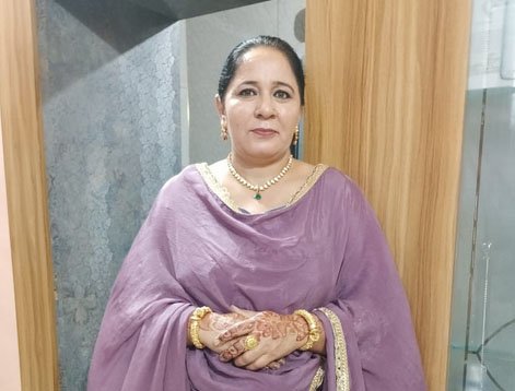 BREAKING  मानसा में सनसनीखेज वारदात: पूर्व महिला सरपंच की गोली मारकर हत्या, पति पर भी ताबड़तोड़ फायरिंग