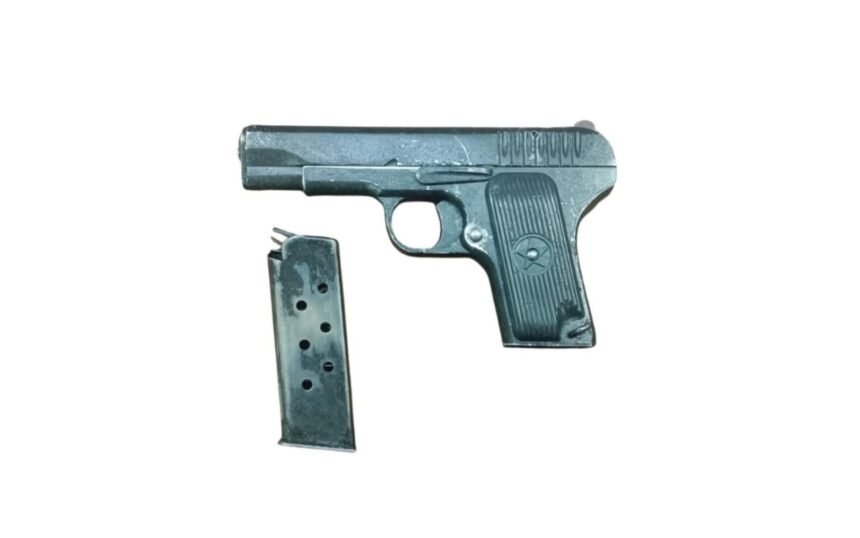 पाकिस्तान-प्रायोजित आतंकी नेटवर्क पर बड़ी चोट: SSOC ने शहजाद भट्टी के करीबी रमन कुमार उर्फ गोलू को दबोचा, .30 बोर पिस्तौल बरामद