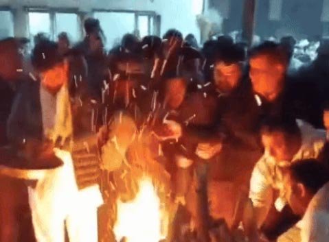 जालंधर के मेयर विनीत धीर के पिता का अंतिम संस्कार हिंदू रीति रिवाजों के अनुसार हरनामदासपुरा में हुआ : शोक व्यक्त करते पहुंचे कैबिनेट मंत्री सहित कई नेता