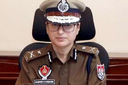 रेस्टोरेंट, क्लब और दूसरी लाइसेंस वाली खाने-पीने की जगहें रात 12 बजे तक बंद रखने का आदेश : सोशल मीडिया पर हथियारों का प्रचार करने वाले गाने, फोटो/वीडियो क्लिप अपलोड करने पर रोक- पुलिस कमिश्नर धनप्रीत कौर