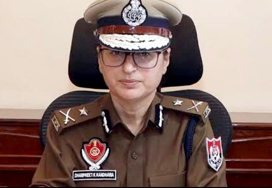 रेस्टोरेंट, क्लब और दूसरी लाइसेंस वाली खाने-पीने की जगहें रात 12 बजे तक बंद रखने का आदेश : सोशल मीडिया पर हथियारों का प्रचार करने वाले गाने, फोटो/वीडियो क्लिप अपलोड करने पर रोक- पुलिस कमिश्नर धनप्रीत कौर