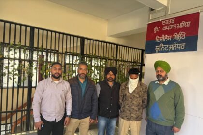 विजीलैंस ब्यूरो ने नायब कोर्ट को 8000 रुपए रिश्वत लेते रंगे हाथों किया काबू*