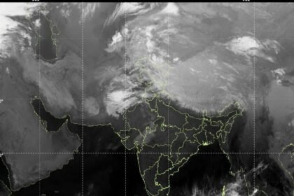 IMD ने आज दिल्ली, पंजाब, हरियाणा और चंडीगढ़ में आंधी-तूफान और बिजली कड़कने का अनुमान लगाया है